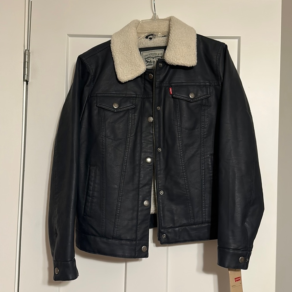 BNWT faux leather exterior Sherpa lined jacket LEVIS